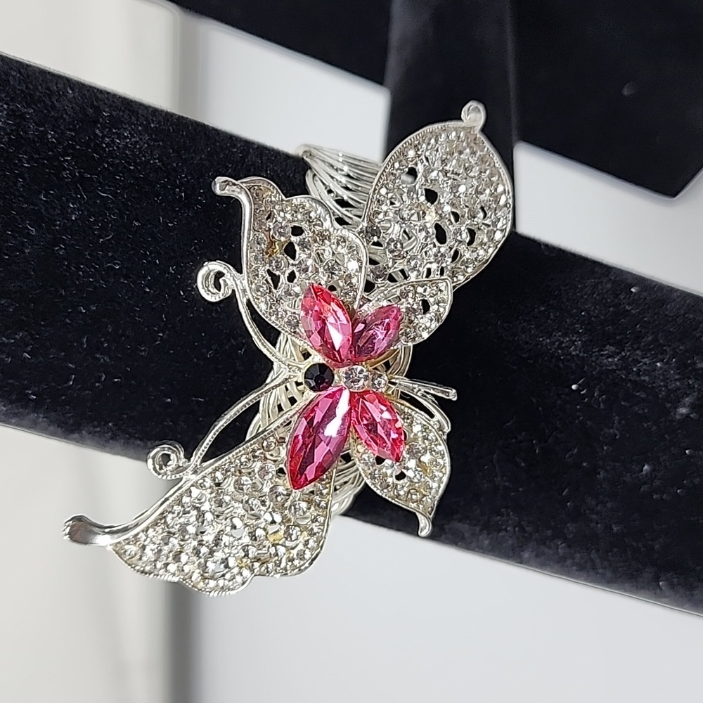 Vintage pink  crystal stones stretch bracelet